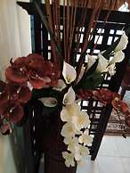 Aini's Guest House In Vista Amani Condo