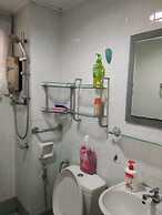 Aini's Guest House In Vista Amani Condo