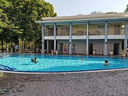 Aini's Guest House In Vista Amani Condo