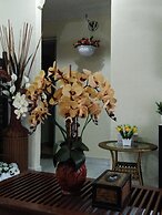 Aini's Guest House In Vista Amani Condo