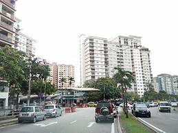 Aini's Guest House In Vista Amani Condo