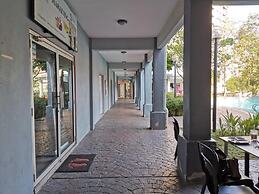 Aini's Guest House In Vista Amani Condo