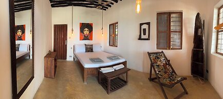 Mango Beach house