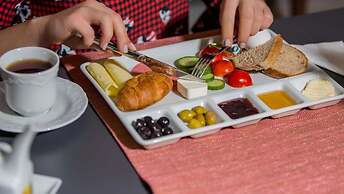 Zin D Home Dudullu Suits