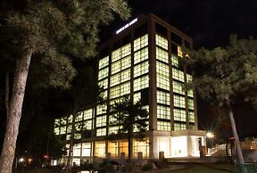 Zin D Home Dudullu Suits