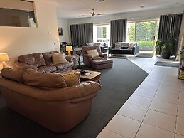 Austral Place 88 via Merri River