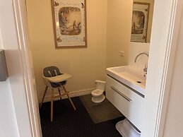 Austral Place 88 via Merri River