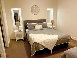 Austral Place 88 via Merri River