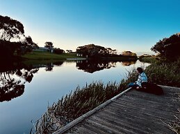 Austral Place 88 via Merri River