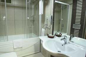 Sarr Tac Mahal Hotel