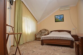 Laverna Guest House