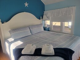 2 River Road Inn & Cottages