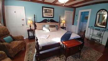 2 River Road Inn & Cottages