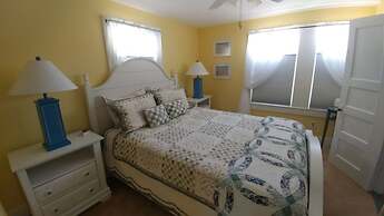 2 River Road Inn & Cottages