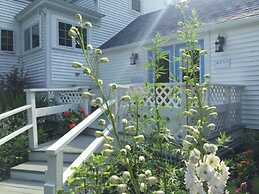 2 River Road Inn & Cottages