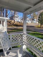 2 River Road Inn & Cottages