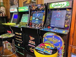 Colonial Beach Plaza Bed & Breakfast