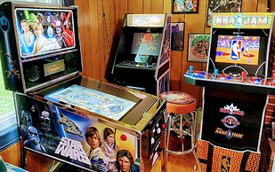 Colonial Beach Plaza Bed & Breakfast