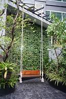 Wisdom Hotel & Residence