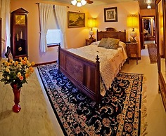 Old Winterport Commercial House