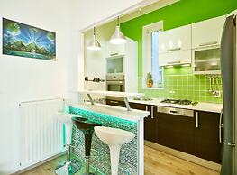 Apartment Green Wall
