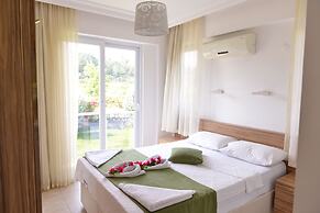 Sea Heaven Legend Apartments