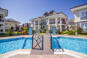 Sea Heaven Legend Apartments