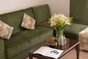 Sea Heaven Legend Apartments