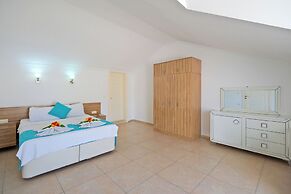 Sea Heaven Legend Apartments