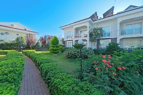 Sea Heaven Legend Apartments