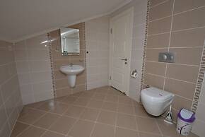 Sea Heaven Legend Apartments