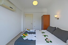Sea Heaven Legend Apartments