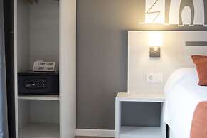 Hostal Live Barcelona