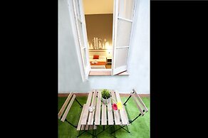 Hostal Live Barcelona