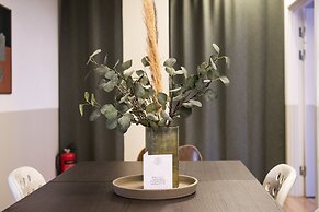 Kings Garden 1 by Daniel&Jacob’s