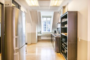 Kings Garden 1 by Daniel&Jacob’s