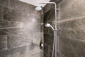 Kings Garden 1 by Daniel&Jacob’s