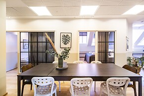 Kings Garden 1 by Daniel&Jacob’s