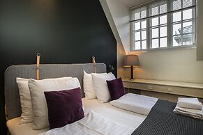 Kings Garden 2 by Daniel&Jacob’s