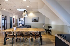 Kings Garden 2 by Daniel&Jacob’s