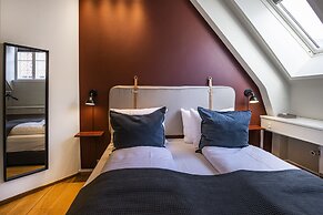 Kings Garden 2 by Daniel&Jacob’s