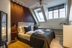 Kings Garden 2 by Daniel&Jacob’s