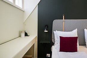 Kings Garden 2 by Daniel&Jacob’s