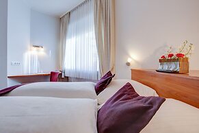 INA Hotel Consul