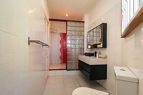 Glacis Heights Villa