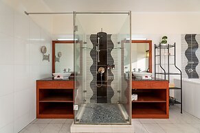 Glacis Heights Villa