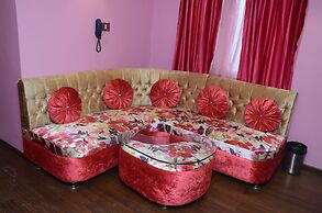 The Grand Empire A Boutique Hotel