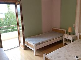 Alekos Beach Houses-Angelo