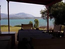 Alekos Beach Houses-Nisos