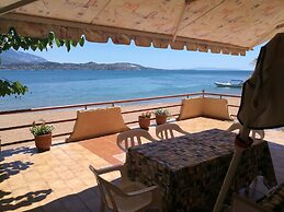 Alekos Beach Houses-Jerasimo